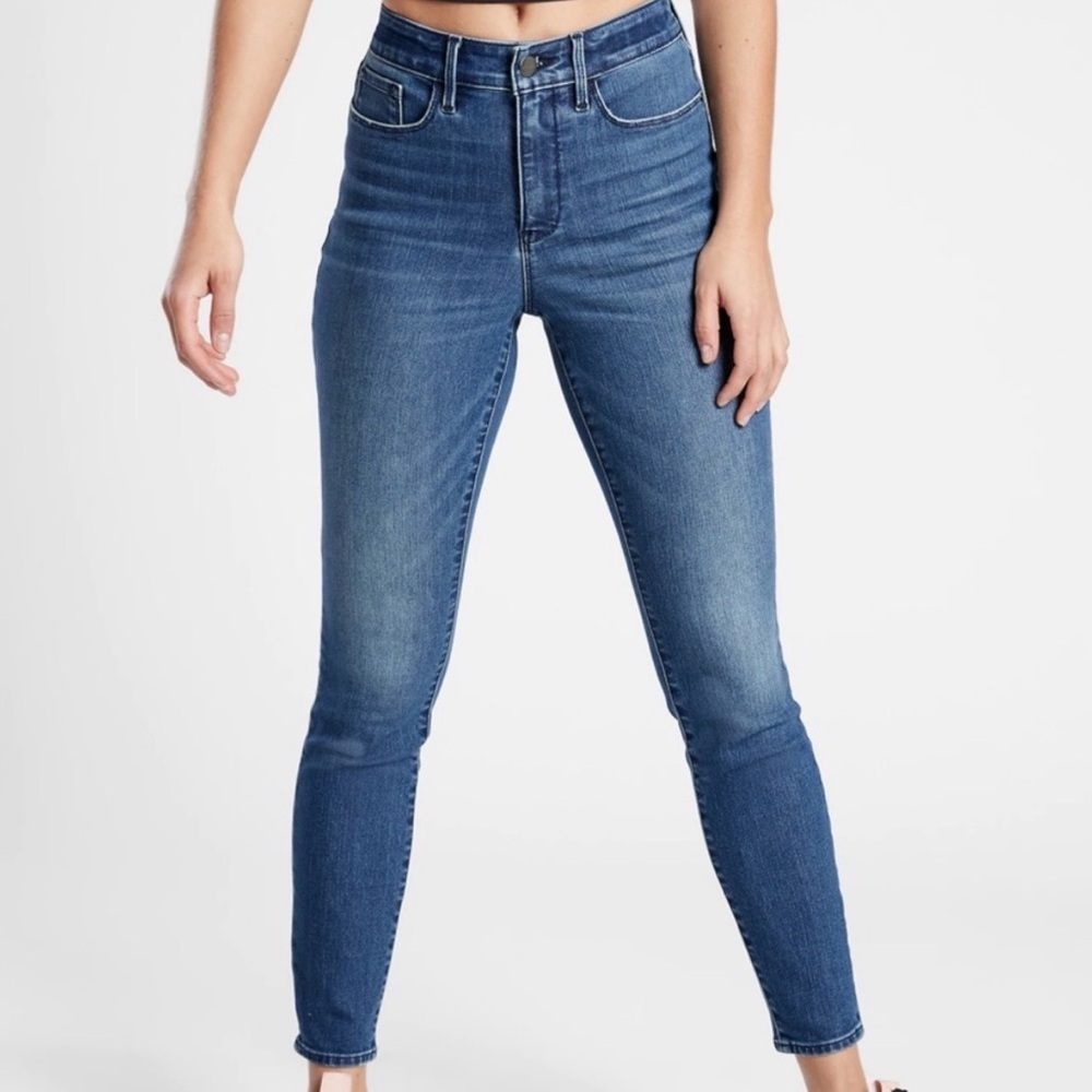 Athleta Sculptek Skinny Denim Jeans in Medium Wash